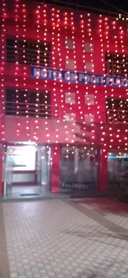 On Point Plaza Bed & Breakfast มูรุด ภายนอก รูปภาพ