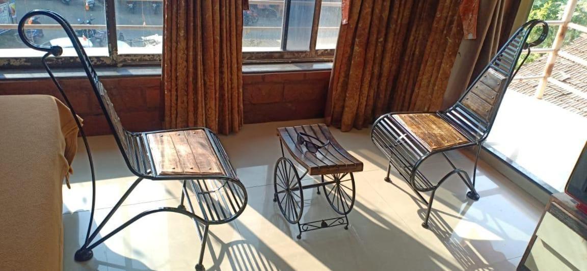 On Point Plaza Bed & Breakfast มูรุด ภายนอก รูปภาพ