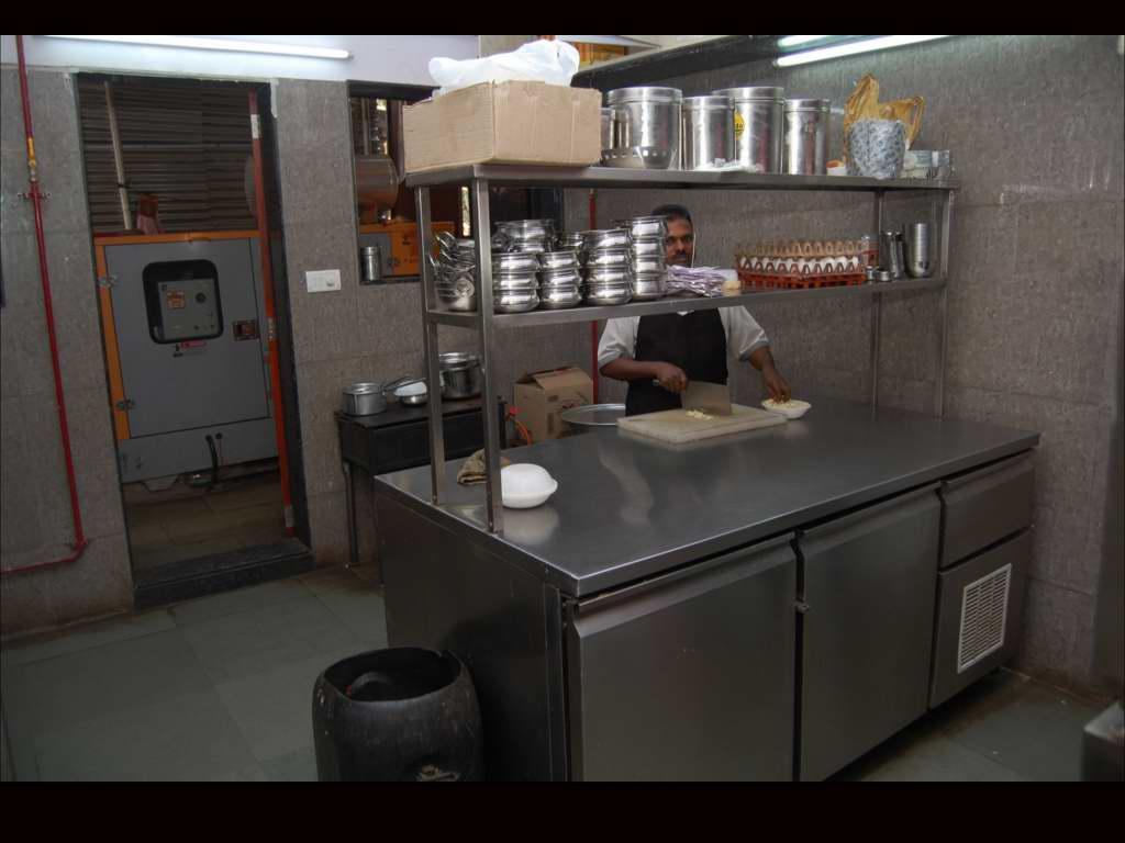 On Point Plaza Bed & Breakfast มูรุด ภายนอก รูปภาพ