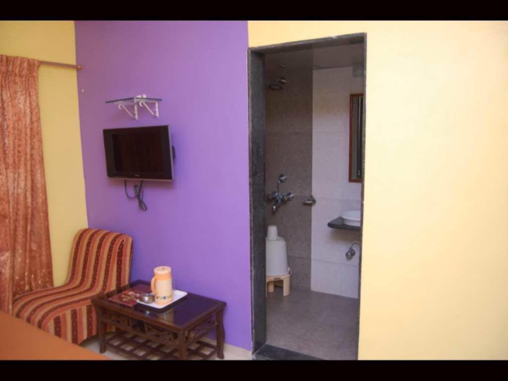 On Point Plaza Bed & Breakfast มูรุด ภายนอก รูปภาพ