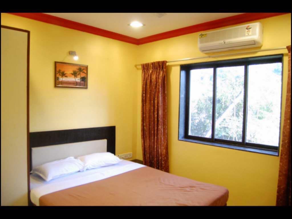 On Point Plaza Bed & Breakfast มูรุด ภายนอก รูปภาพ